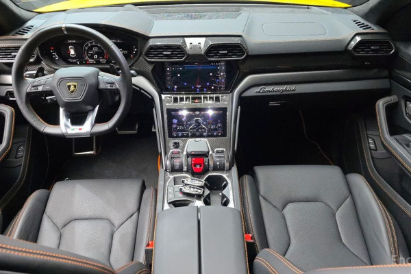 2024 Lamborghini Urus с пробегом 3 395 км