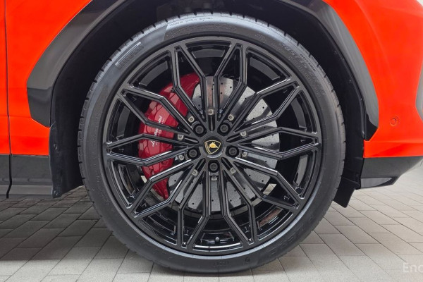 2025 Lamborghini Urus с пробегом 51 км