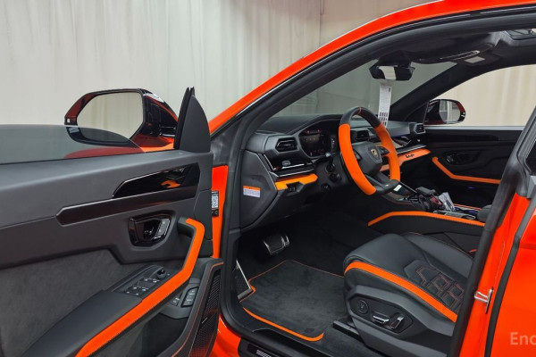 2025 Lamborghini Urus с пробегом 51 км