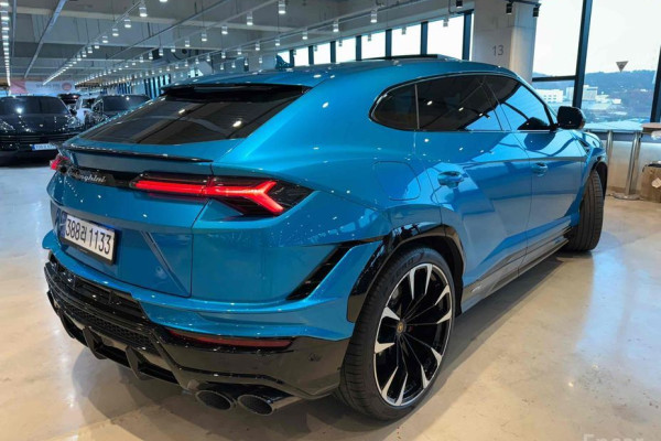2024 Lamborghini Urus с пробегом 4 000 км