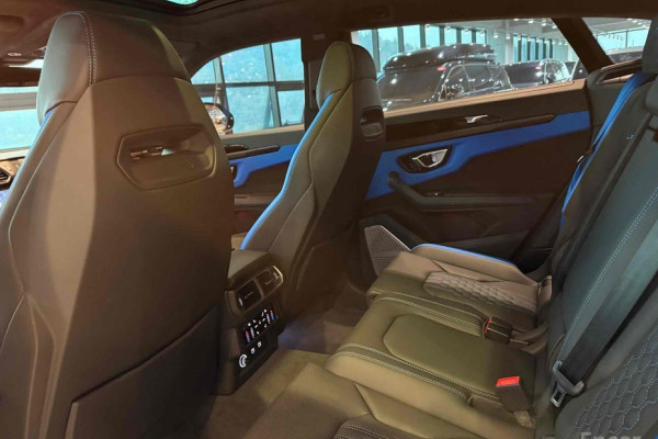 2024 Lamborghini Urus с пробегом 4 000 км