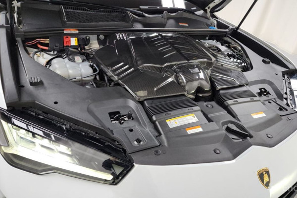 2023 Lamborghini Urus с пробегом 18 645 км