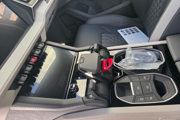 2025 Lamborghini Urus с пробегом 10 км