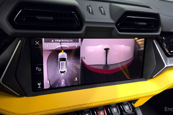 2025 Lamborghini Urus с пробегом 4 821 км