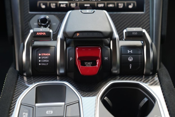 2024 Lamborghini Urus с пробегом 940 км