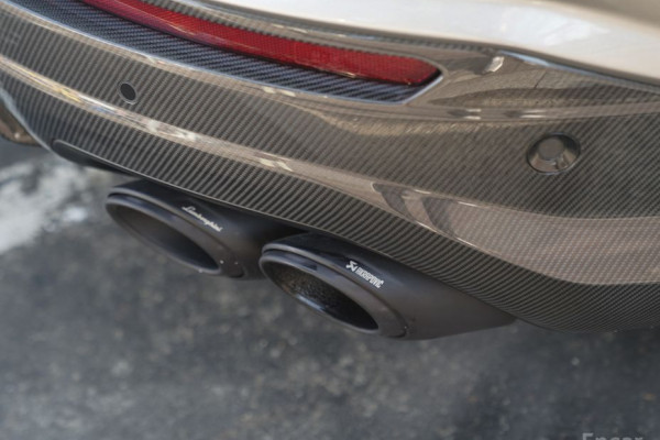 2024 Lamborghini Urus с пробегом 940 км