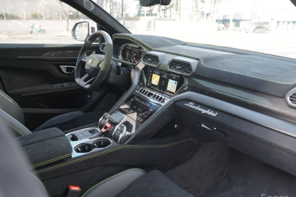 2024 Lamborghini Urus с пробегом 940 км