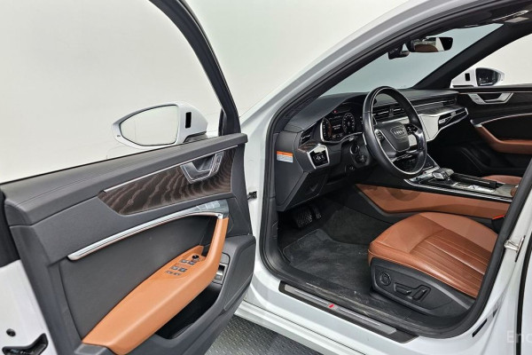 2023 Audi A6 с пробегом 40 245 км