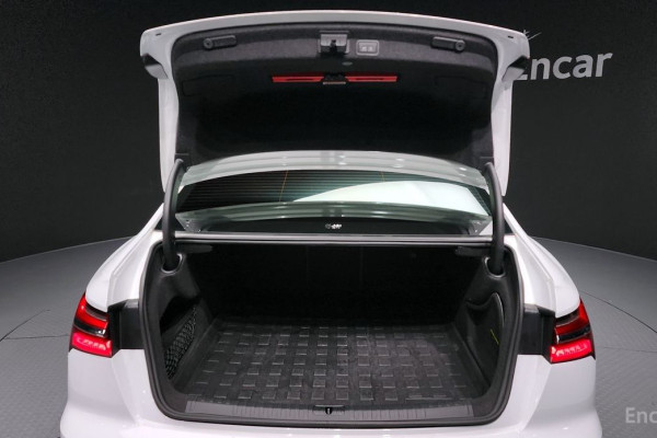 2023 Audi A6 с пробегом 26 912 км