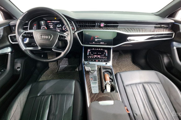 2022 Audi A6 с пробегом 137 541 км