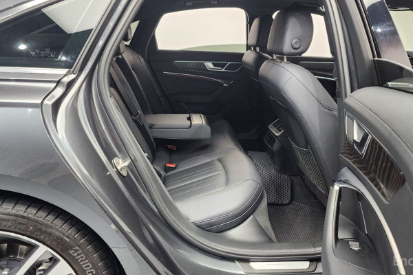 2023 Audi A6 с пробегом 11 036 км