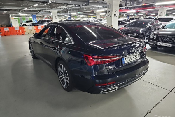 2022 Audi A6 с пробегом 37 663 км