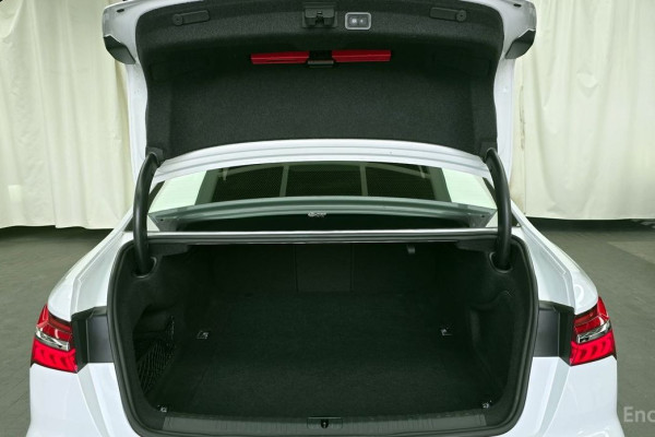 2021 Audi A6 с пробегом 99 996 км