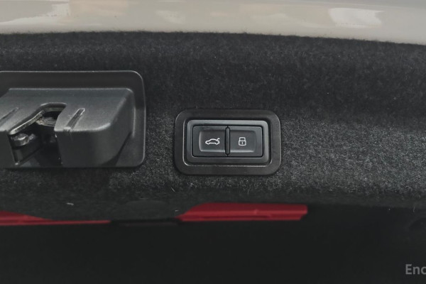 2023 Audi A6 с пробегом 42 381 км