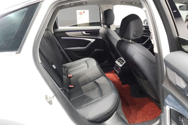 2022 Audi A6 с пробегом 65 512 км