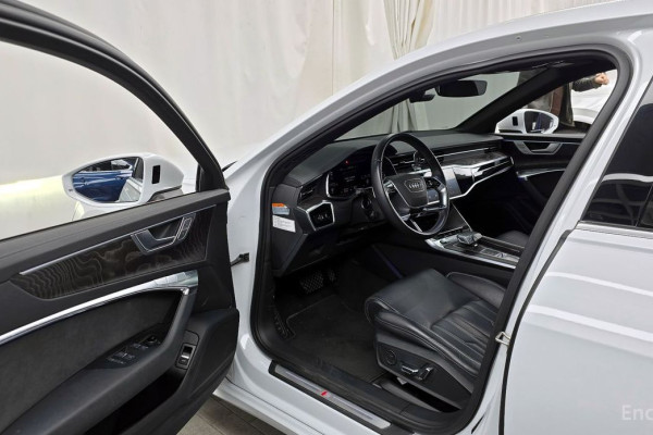 2022 Audi A6 с пробегом 125 275 км