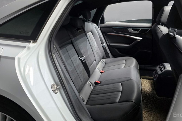 2021 Audi A6 с пробегом 21 436 км