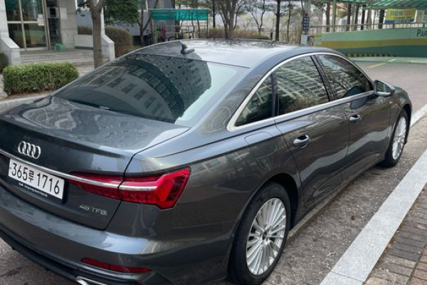 2021 Audi A6 с пробегом 50 100 км