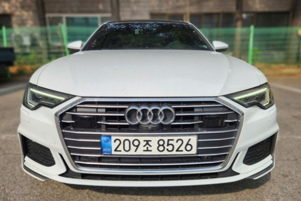 2021 Audi A6 с пробегом 43 875 км