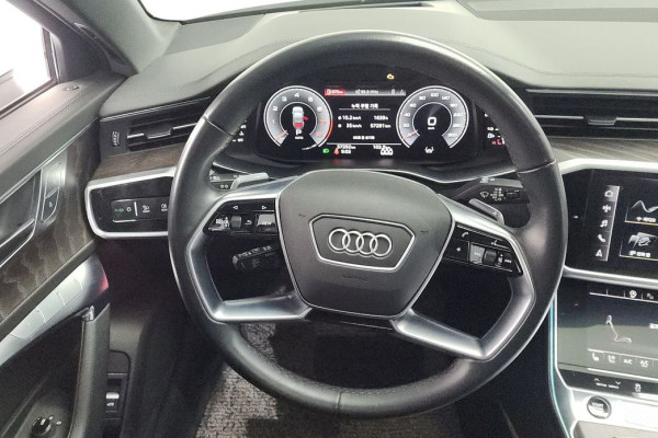 2022 Audi A6 с пробегом 57 292 км