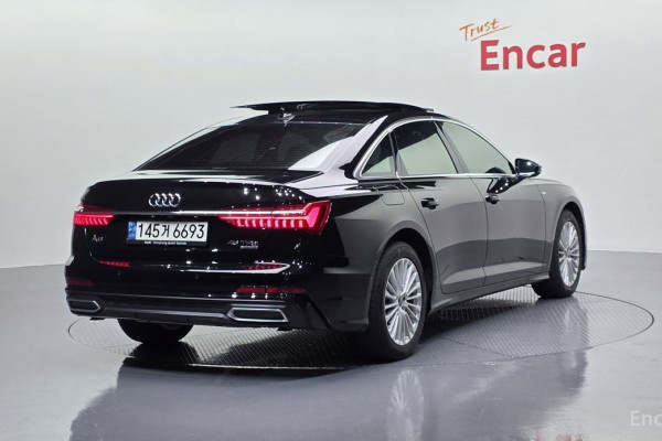 2021 Audi A6 с пробегом 75 009 км