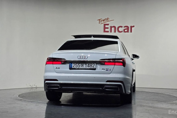 2022 Audi A6 с пробегом 44 979 км