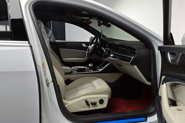 2022 Audi A6 с пробегом 44 979 км