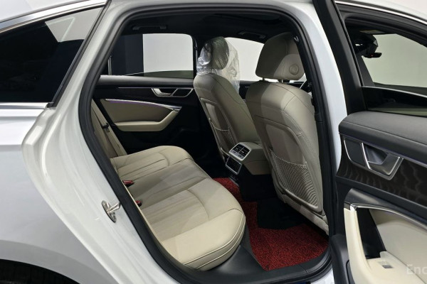 2022 Audi A6 с пробегом 44 979 км