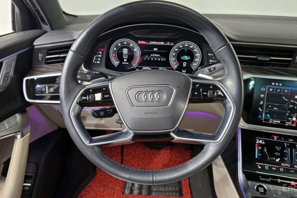 2022 Audi A6 с пробегом 44 979 км