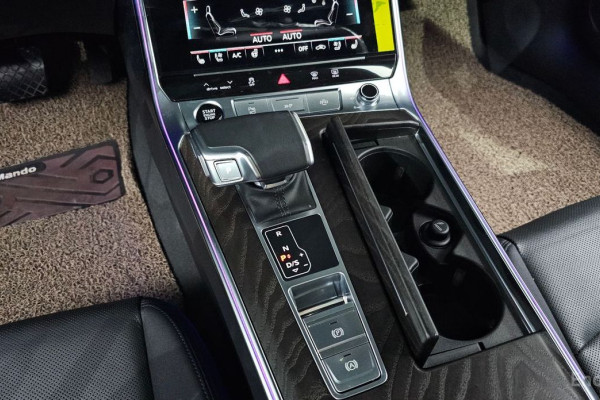 2022 Audi A6 с пробегом 16 967 км