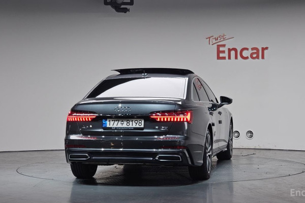 2022 Audi A6 с пробегом 64 043 км