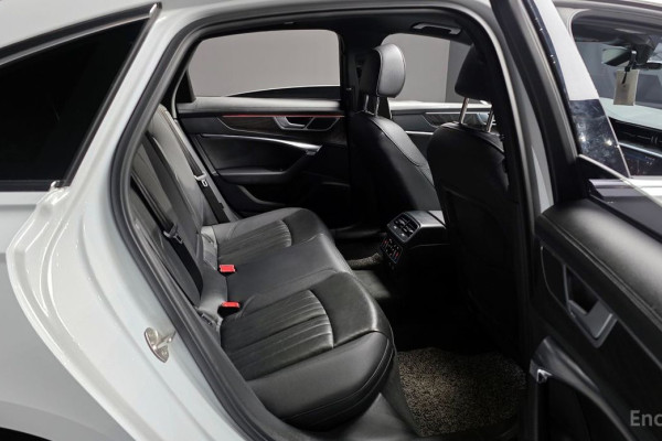 2022 Audi A6 с пробегом 58 667 км