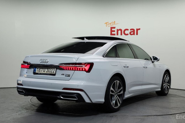 2022 Audi A6 с пробегом 54 900 км