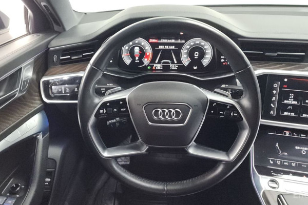 2021 Audi A6 с пробегом 97 029 км