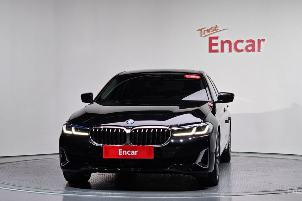 2023 BMW 5 серии с пробегом 52 220 км