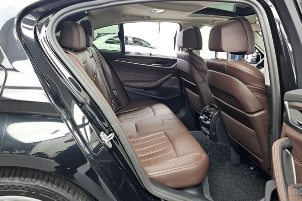 2023 BMW 5 серии с пробегом 52 220 км