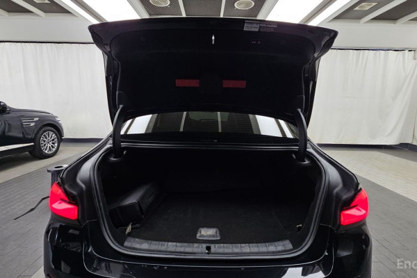 2023 BMW 5 серии с пробегом 52 220 км