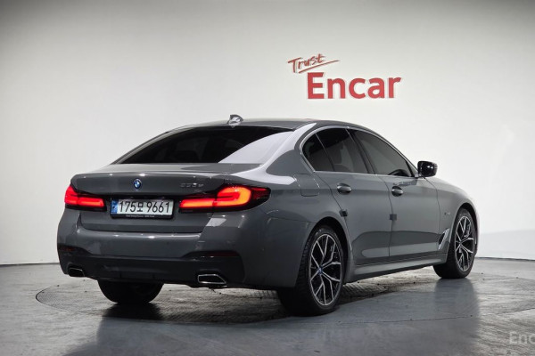 2022 BMW 5 серии с пробегом 76 062 км