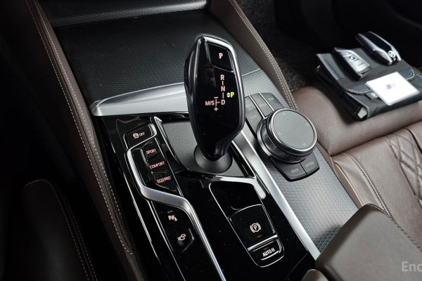 2023 BMW 5 серии с пробегом 87 401 км