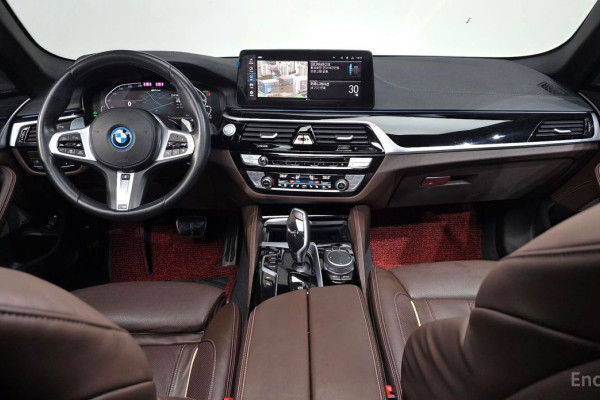 2022 BMW 5 серии с пробегом 76 062 км