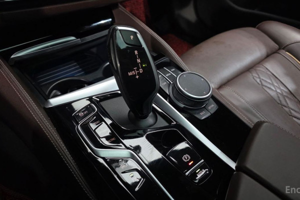 2022 BMW 5 серии с пробегом 76 062 км