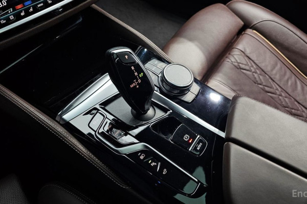 2023 BMW 5 серии с пробегом 22 927 км