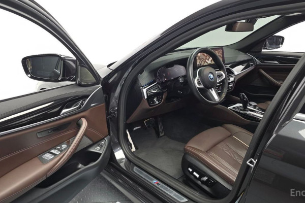 2022 BMW 5 серии с пробегом 68 249 км