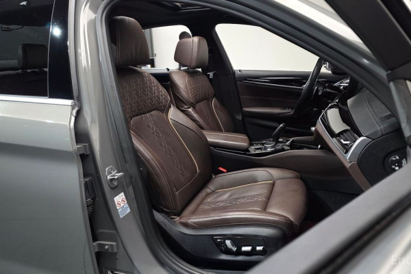 2022 BMW 5 серии с пробегом 76 062 км