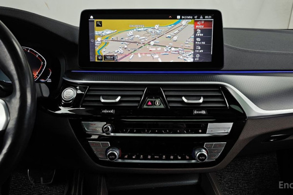 2023 BMW 5 серии с пробегом 87 401 км