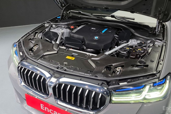 2022 BMW 5 серии с пробегом 124 898 км