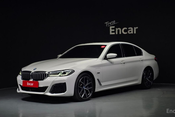 2022 BMW 5 серии с пробегом 59 392 км