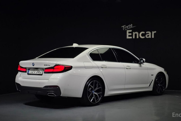 2022 BMW 5 серии с пробегом 59 392 км