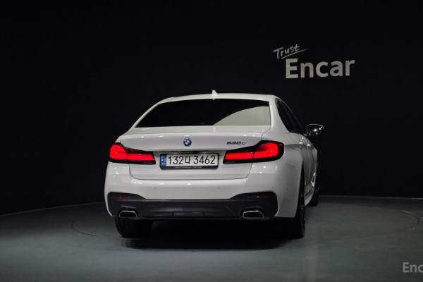 2022 BMW 5 серии с пробегом 59 392 км