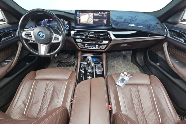 2022 BMW 5 серии с пробегом 59 266 км